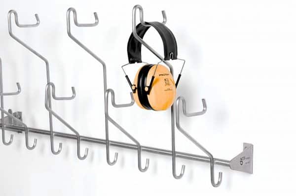 Rustfri knagerække til 8 par høreværn med NTF logo